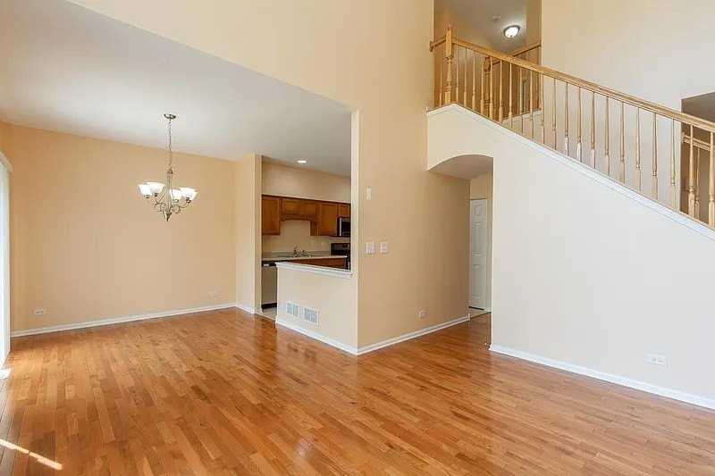 1953 Fountain Grass Cir - Photo 2 of 23