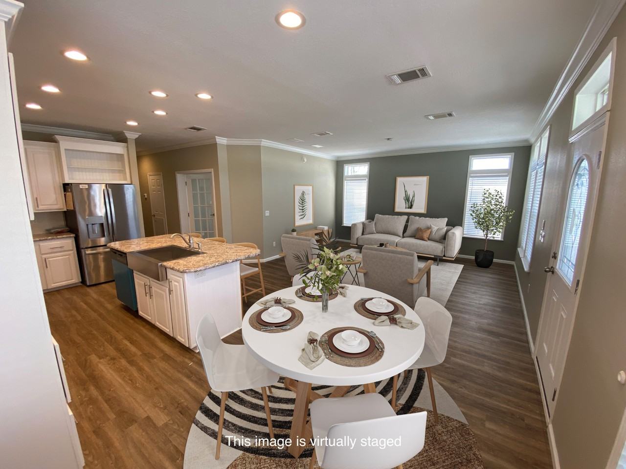 5307 Camelot Dr E #50 - Photo 4 of 35