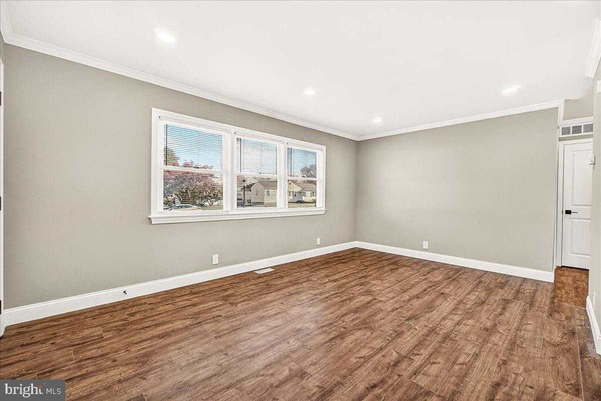 807 Montclaire Ave - Photo 6 of 34