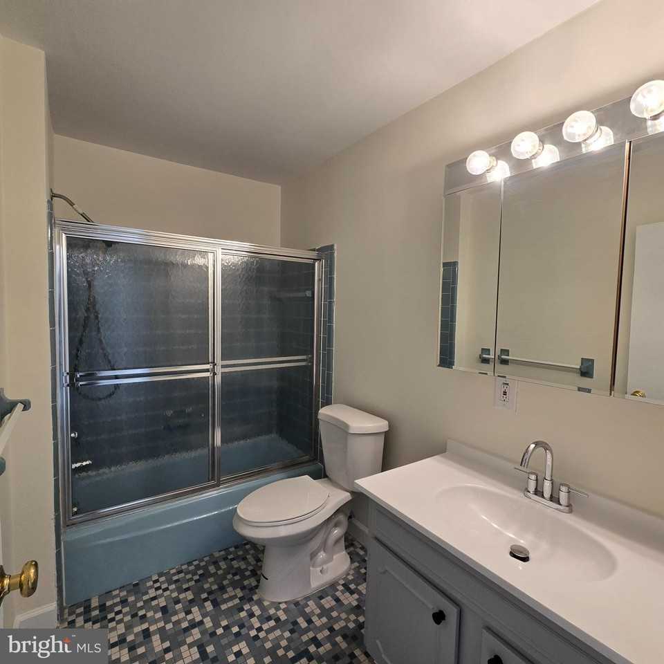 111 Chestnut St Unit 609 #609 - Photo 7 of 22