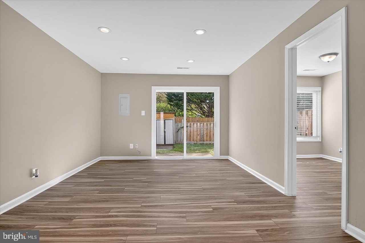 402 Reneau Way - Photo 3 of 23