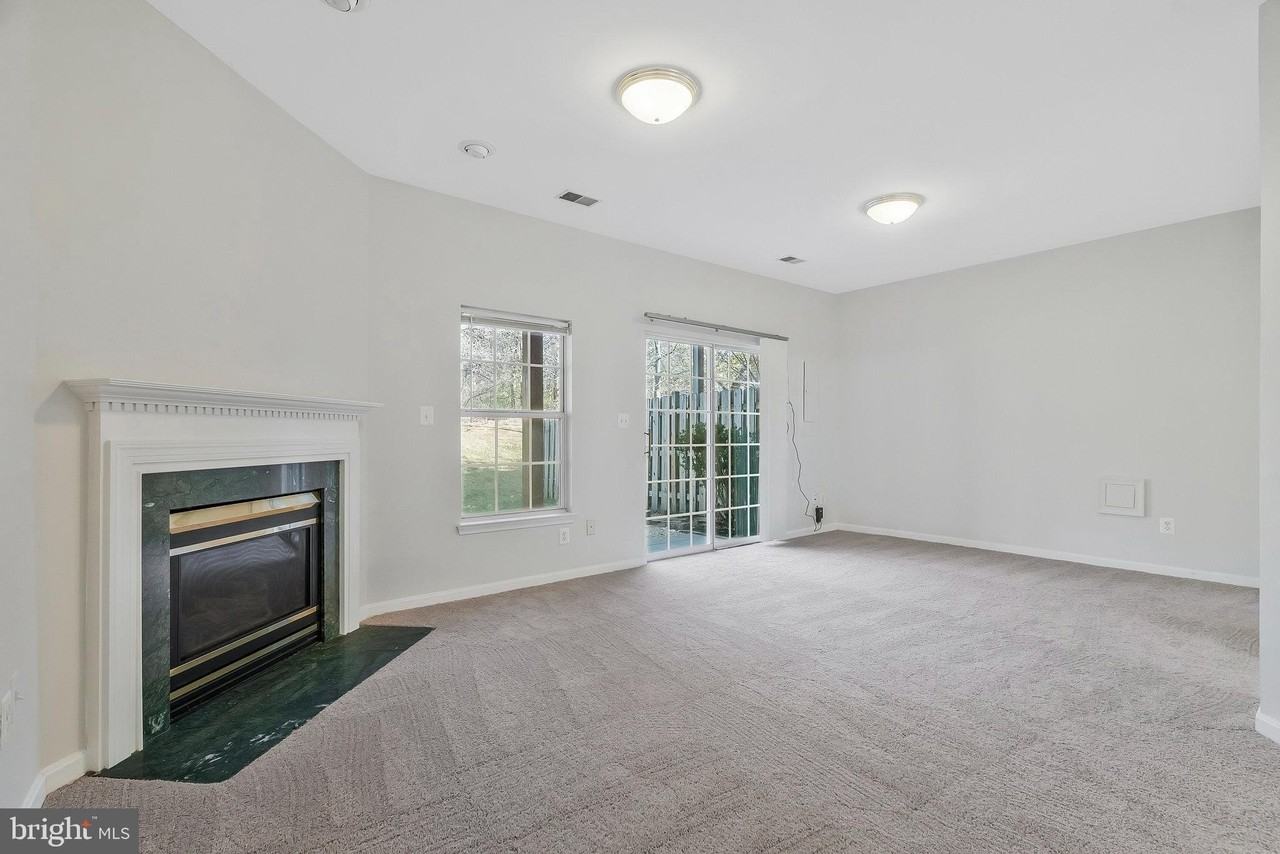 21628 Monmouth Ter - Photo 6 of 40