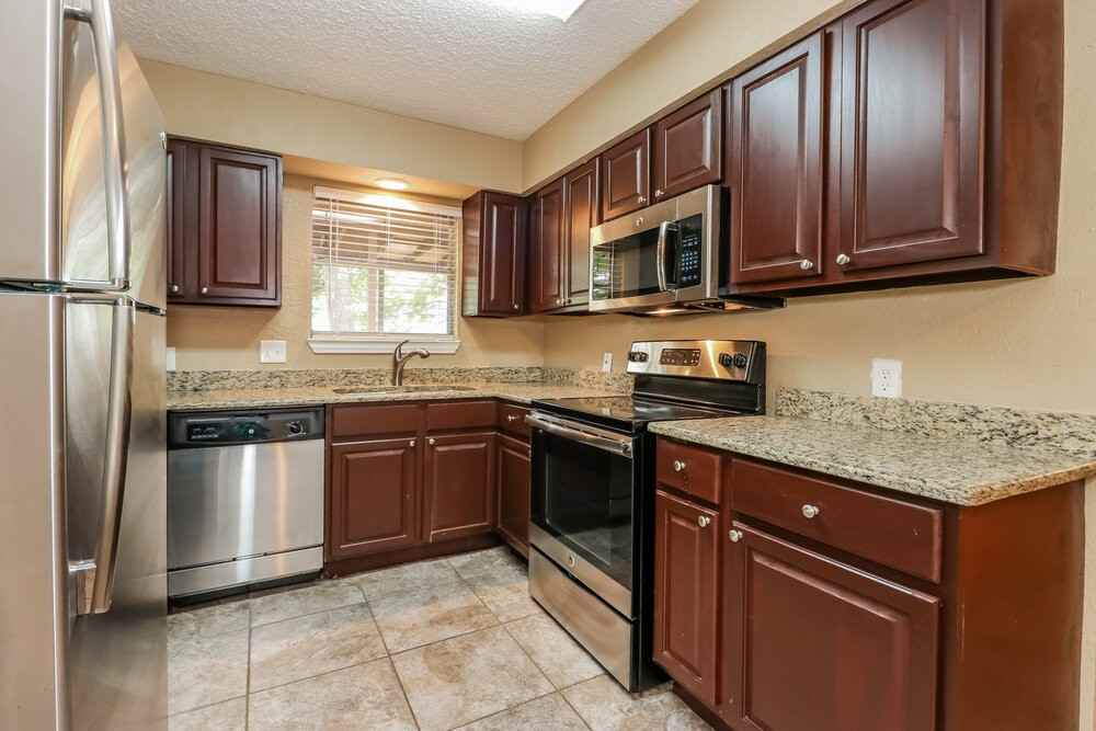 7609 Ripple Creek Ct - Photo 7 of 16