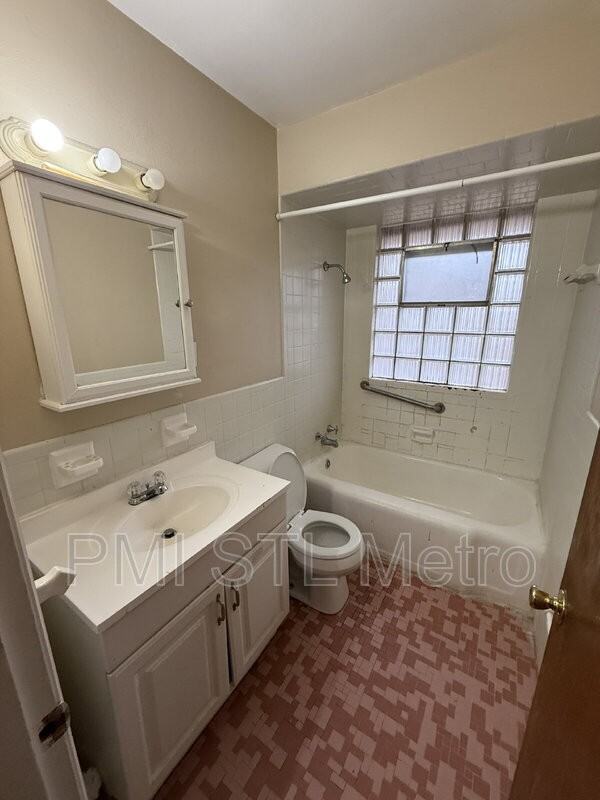 9350 Duenke Dr - Photo 4 of 11