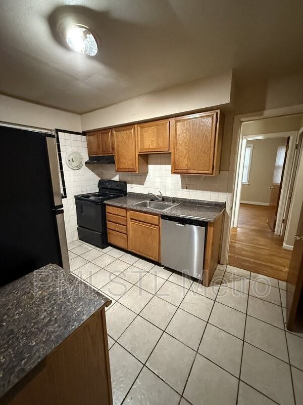 9350 Duenke Dr - Photo 6 of 11