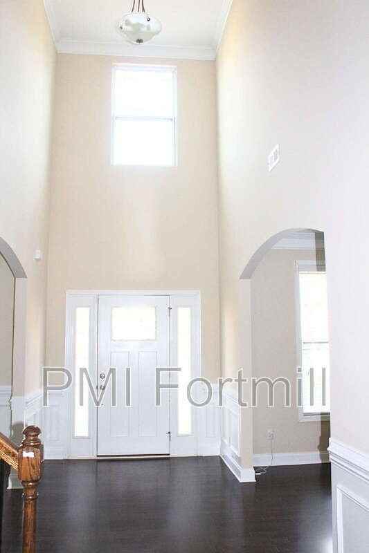 4417 Carrington Dr - Photo 5 of 48