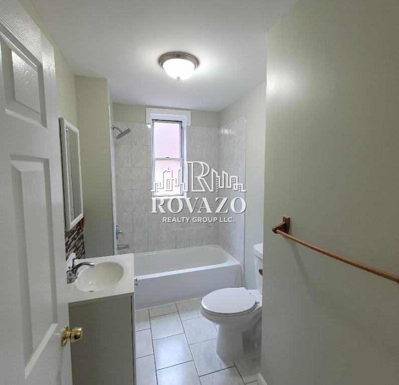 96 Eaton Place #3A - Photo 4 of 10