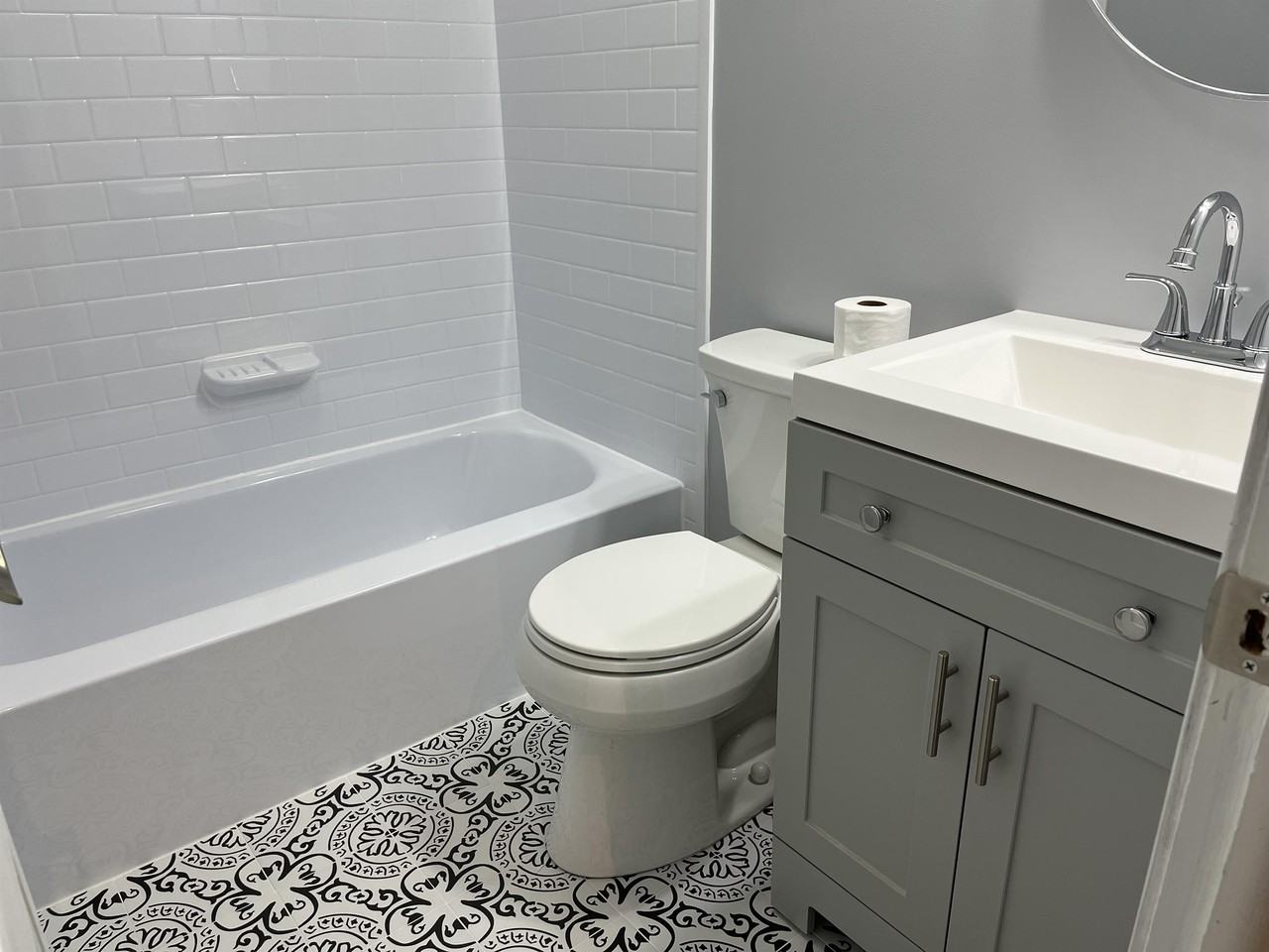 Jono Place LLC - Photo 2 of 16