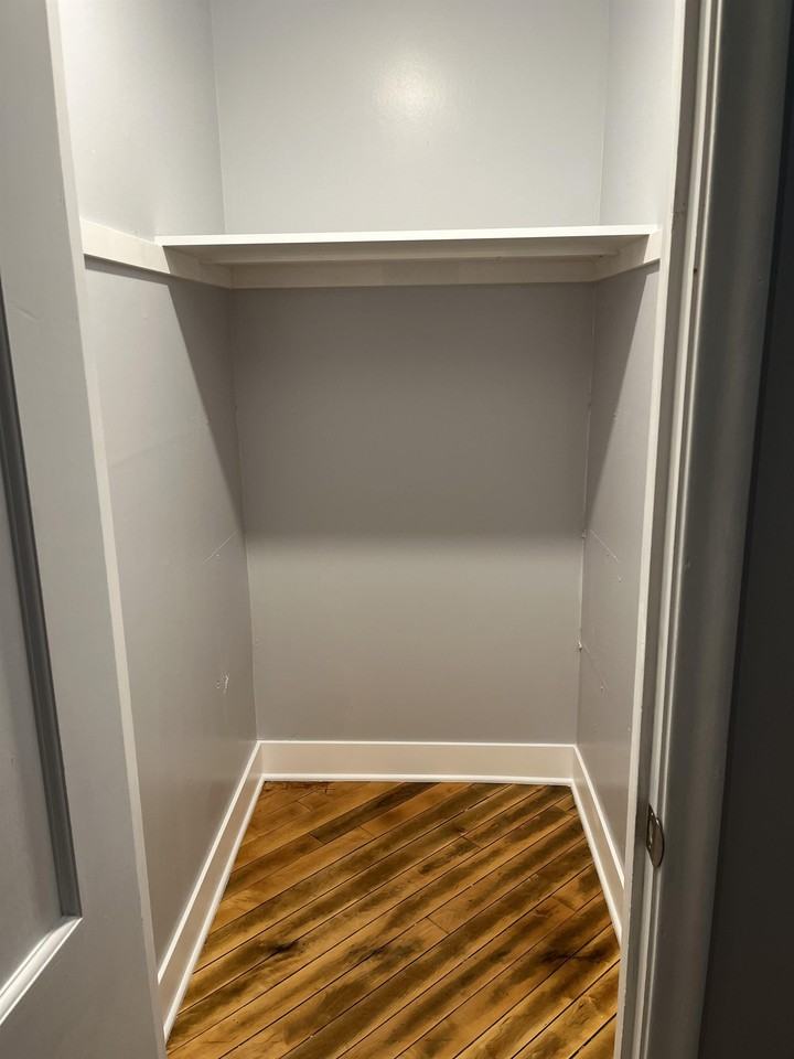 Jono Place LLC - Photo 3 of 16