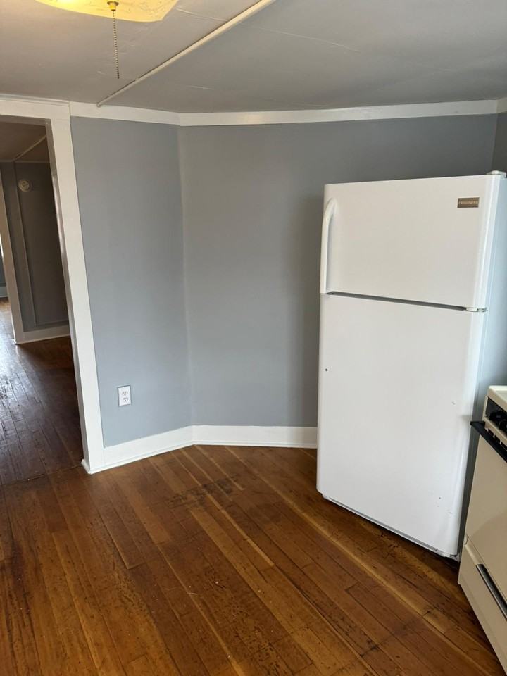 6-10 East Chruch Street - Photo 4 of 33