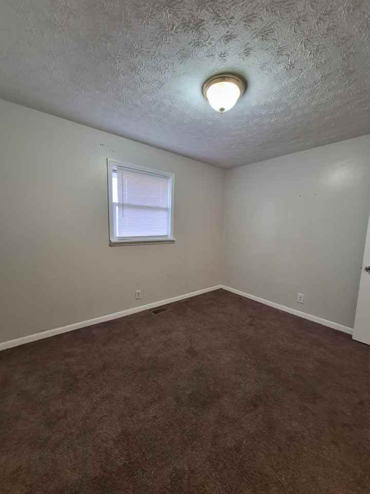 2031 Costello Dr - Photo 2 of 12