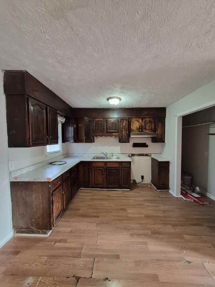 2031 Costello Dr - Photo 6 of 12