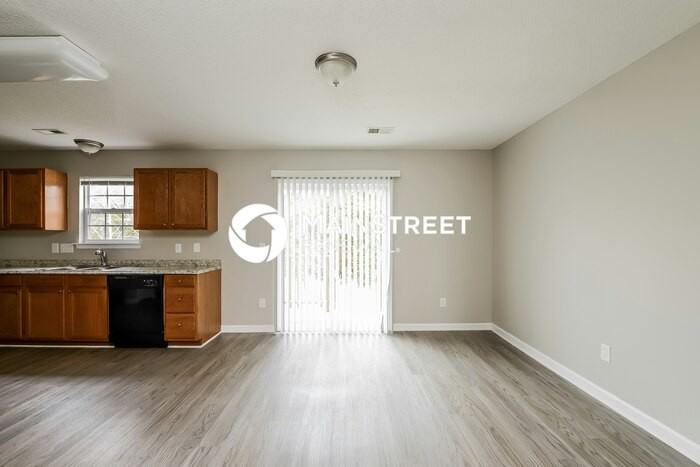 5511 Grapevine Ct - Photo 6 of 17