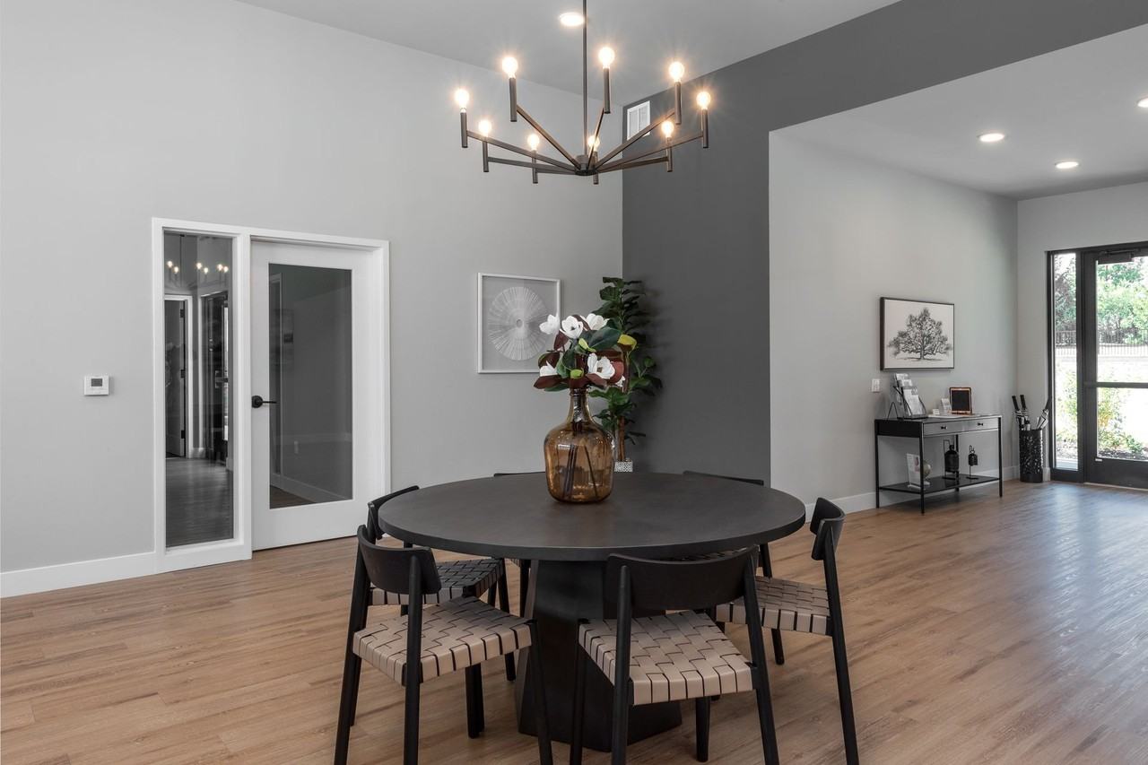 The Sullivan - Photo 2 of 27