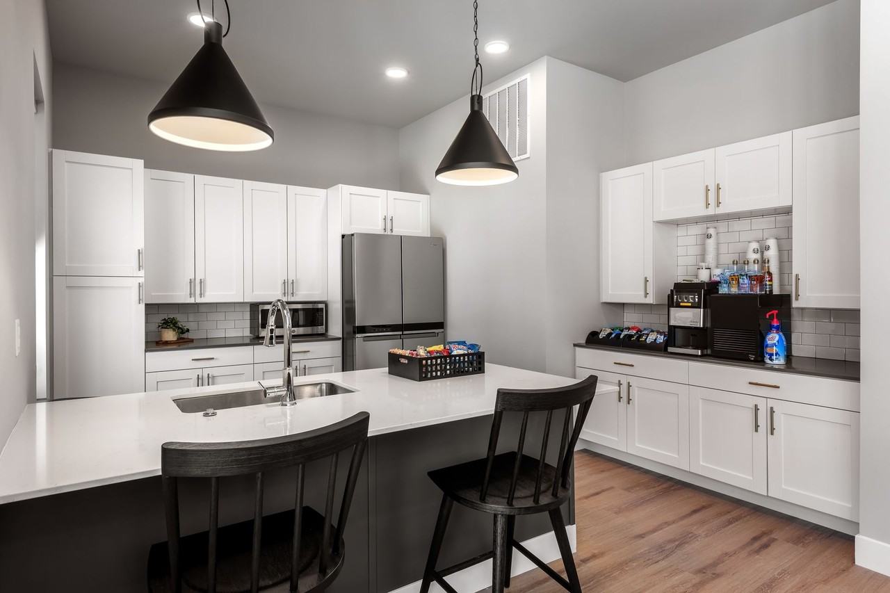 The Sullivan - Photo 3 of 27