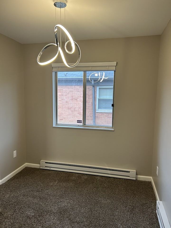 Dunmore Dr #5452 - Photo 5 of 10