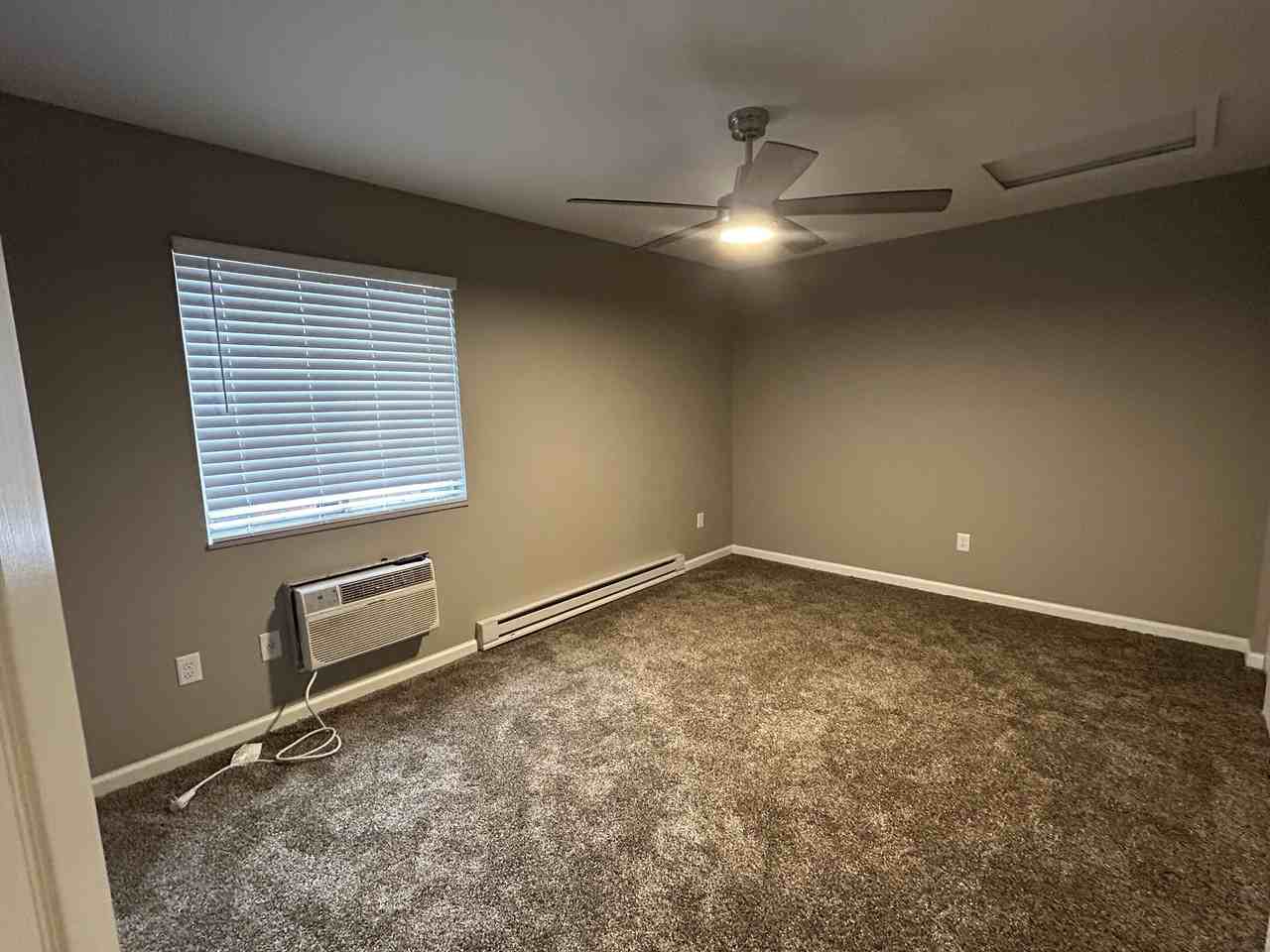 Dunmore Dr #5452 - Photo 6 of 10