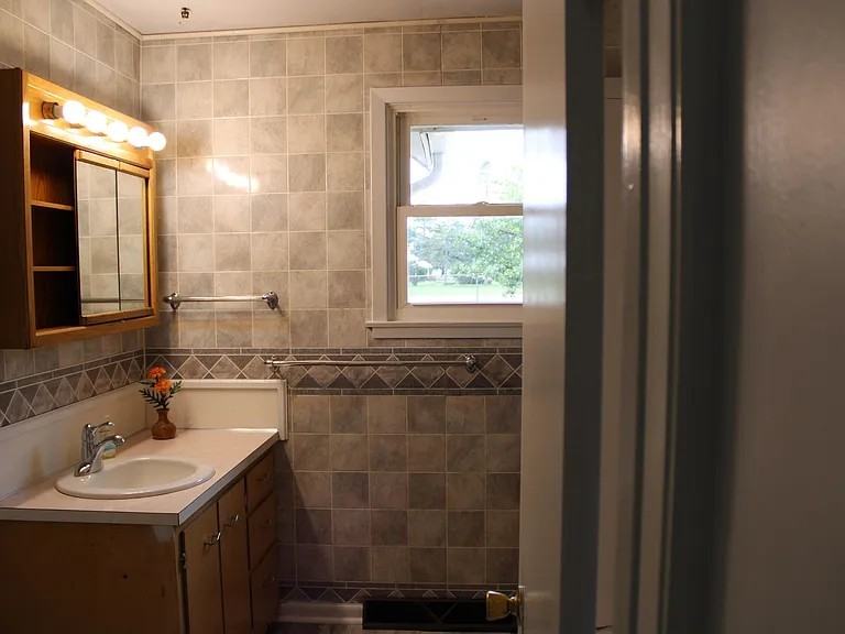 330 S Foster St #NA - Photo 5 of 5