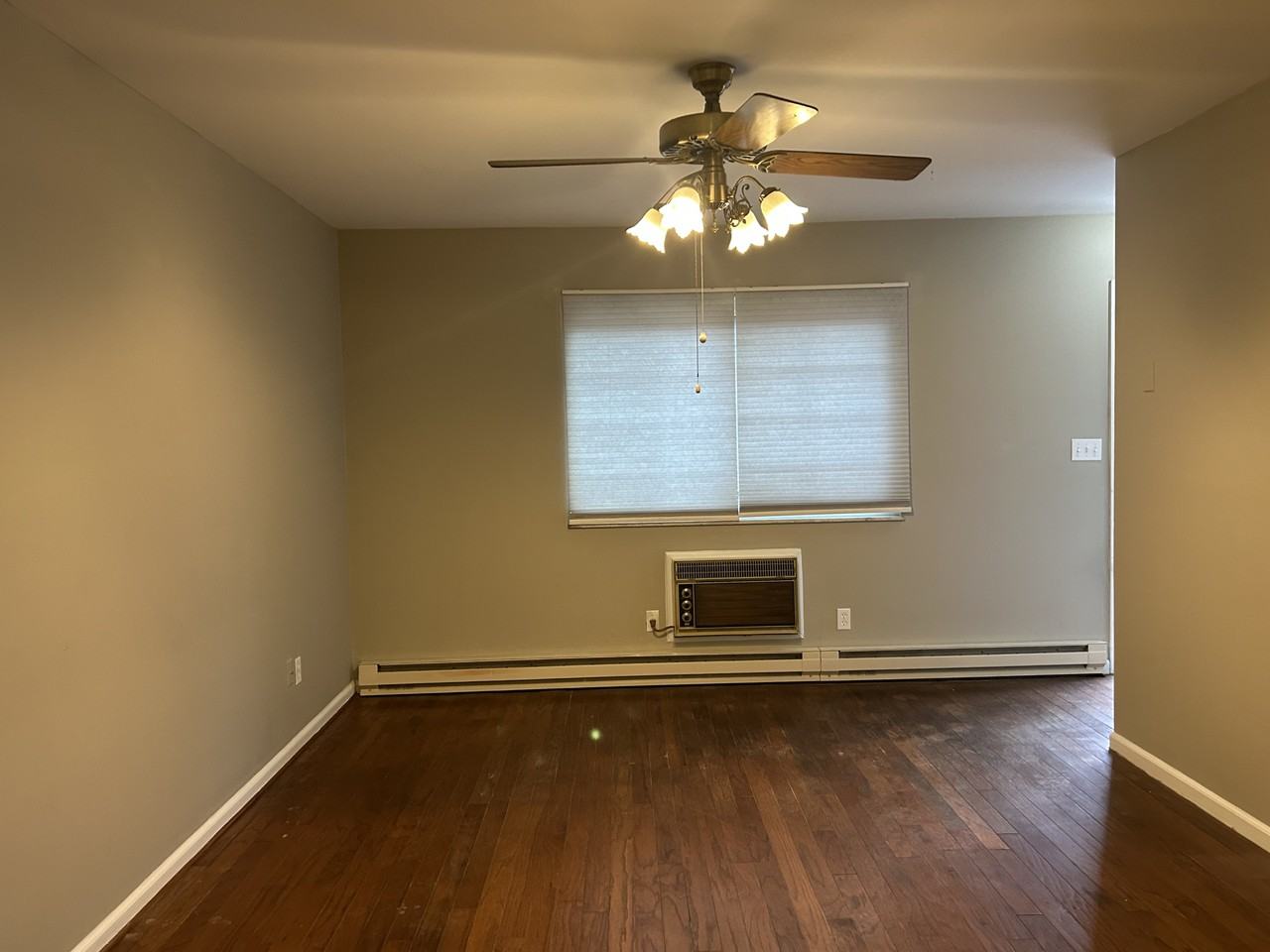 5470 Dunmore Dr #5470 - Photo 4 of 15