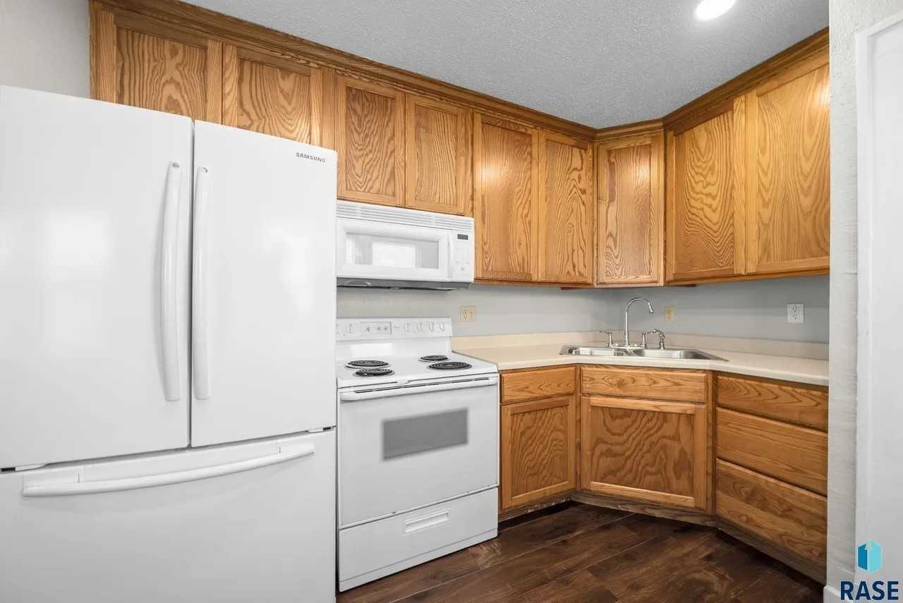 814 N Prairie Ave #NA - Photo 5 of 5