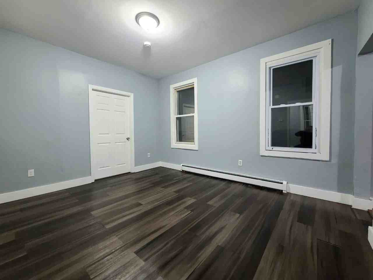 1058 Anna St #1 - Photo 3 of 7