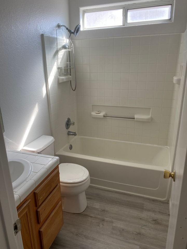 8408 Cedarcroft Rd Nw - Photo 4 of 6