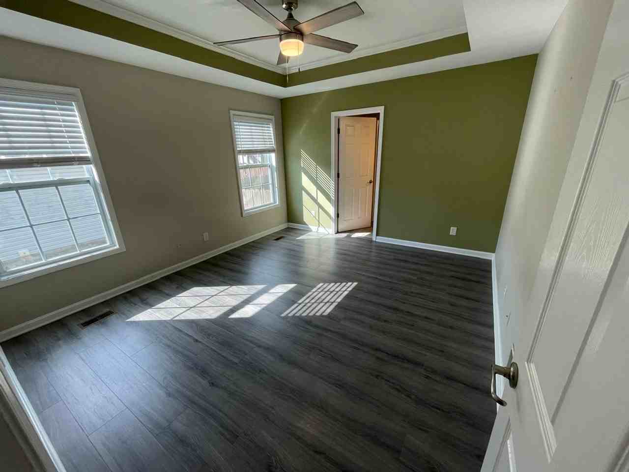 281 Bridlewood Ave - Photo 6 of 26