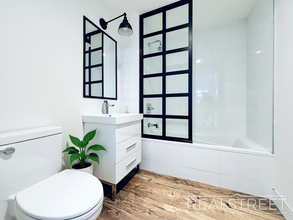 21 Monitor St #1A - Photo 4 of 8