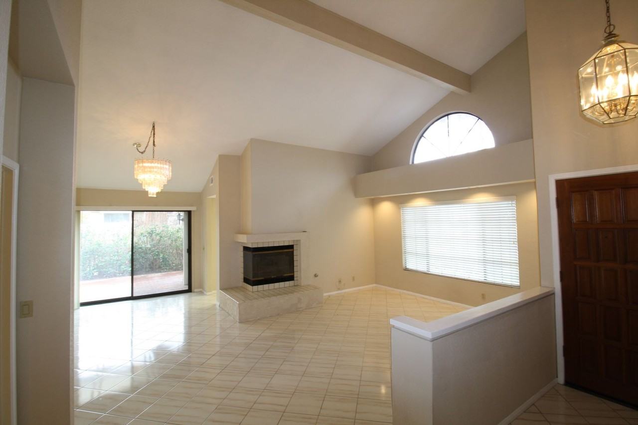 15648 Via Calanova - Photo 7 of 15