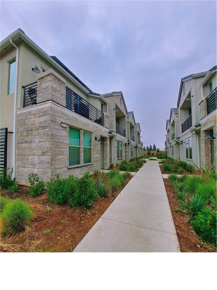 2825 E Tamarind Dr - Photo 3 of 28