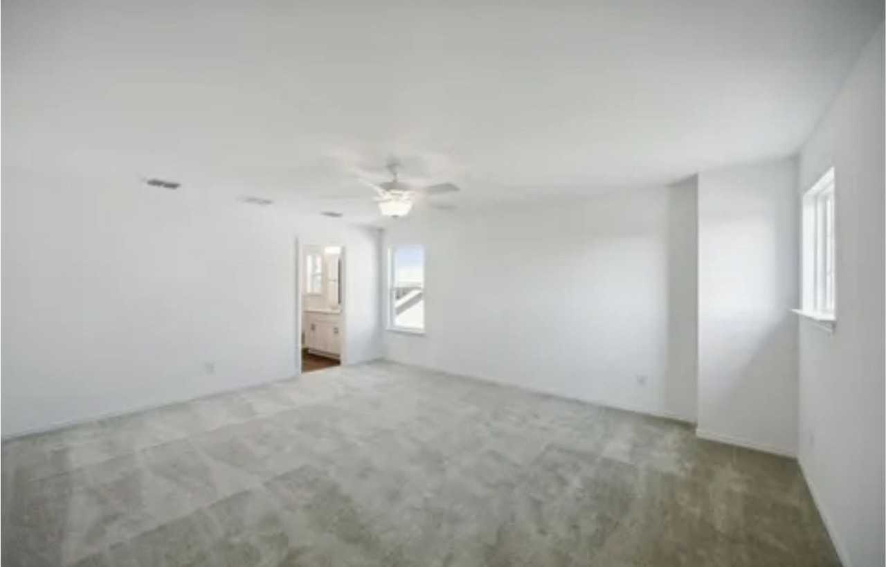 701 Union Dr - Photo 4 of 13