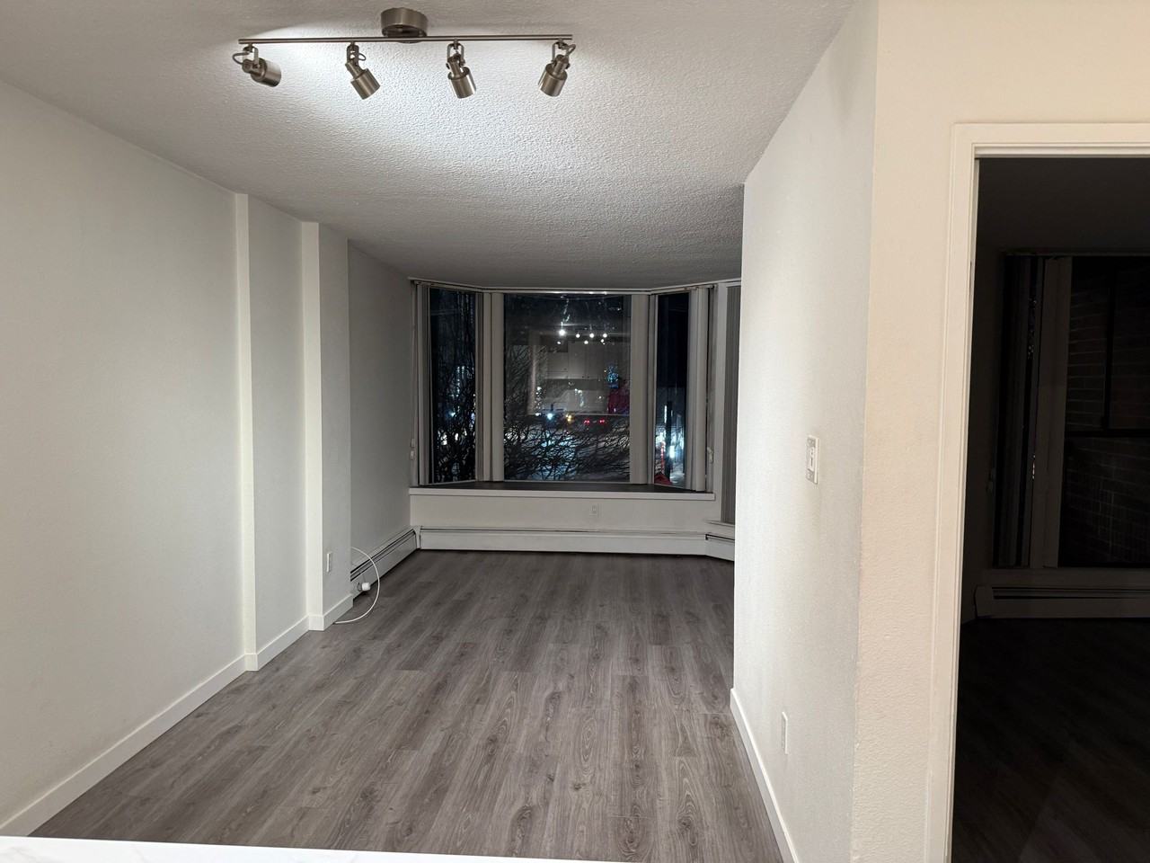 950 Drake St #204 - Photo 3 of 13