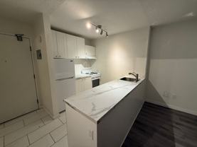 950 Drake St #204 - Photo 1 of 1