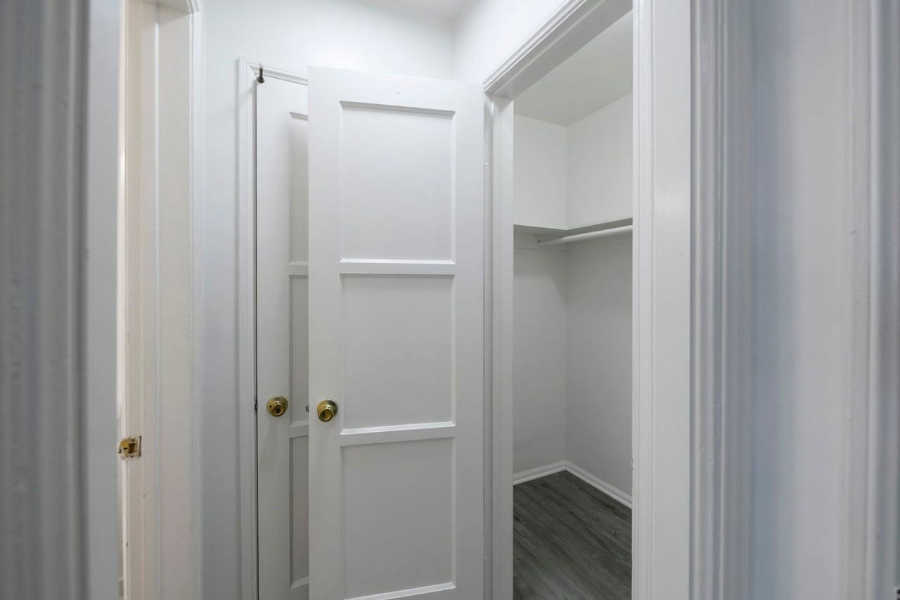 12415 Cedar Ave #D - Photo 6 of 13