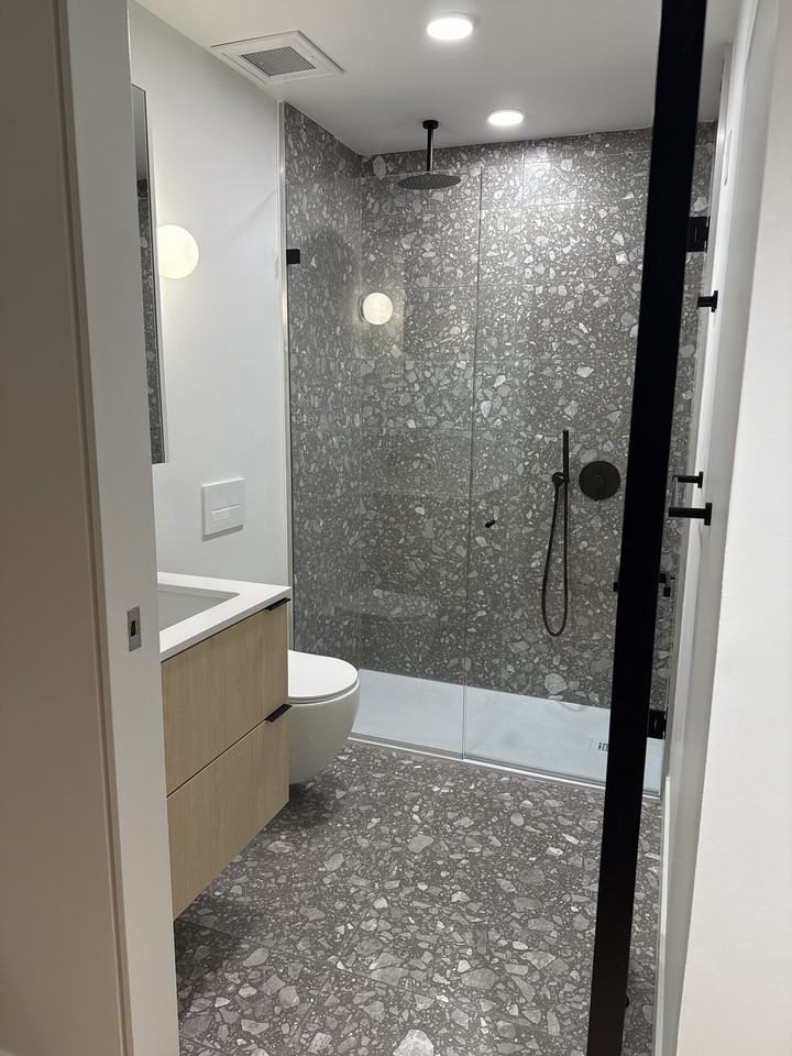 2471 Saint George Street - Photo 5 of 13