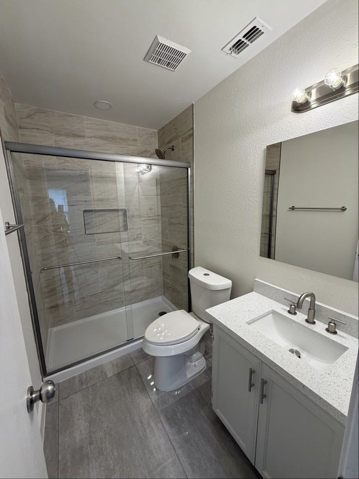 810 Gabriella Ave - Photo 7 of 10