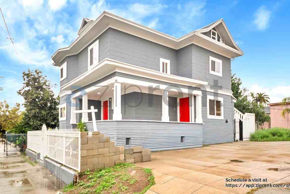 1617 W 24th St - Photo 2 of 28