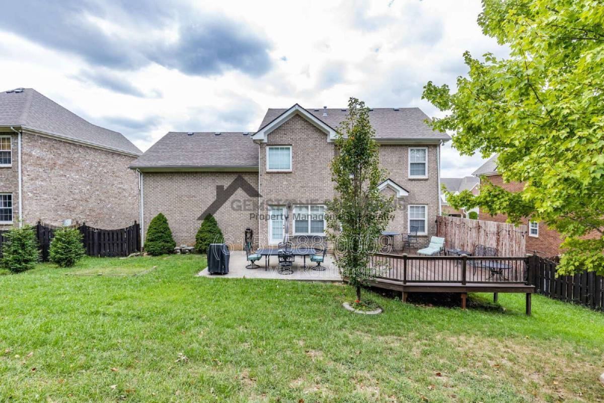 1024 Belcor Dr - Photo 3 of 10