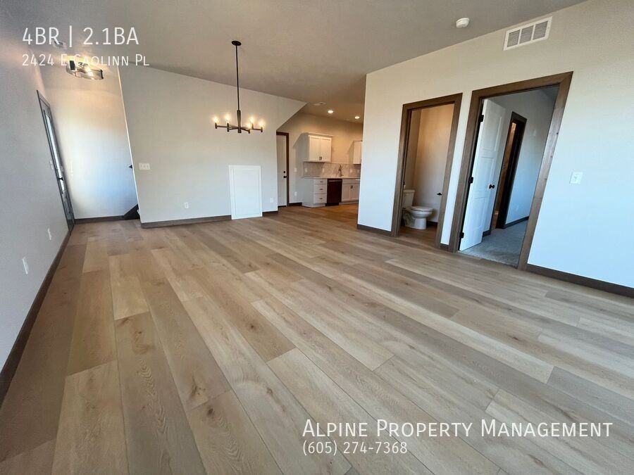 2424 E Caolinn Pl - Photo 3 of 28