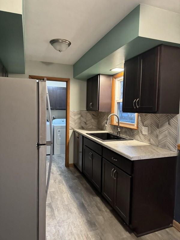 294 Arrowhead Dr - Photo 5 of 7