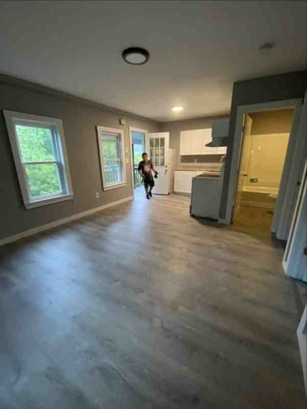 69 Franklin St #A - Photo 4 of 5