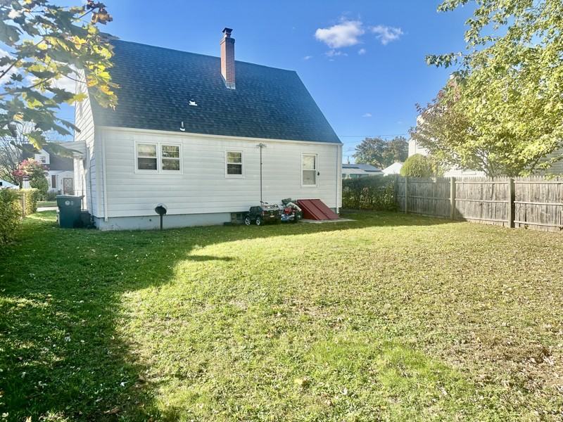 151 Warner St - Photo 2 of 16