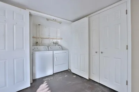 110 Jarvis St #B - Photo 3 of 10