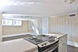 110 Jarvis St #B - Photo 1 of 1