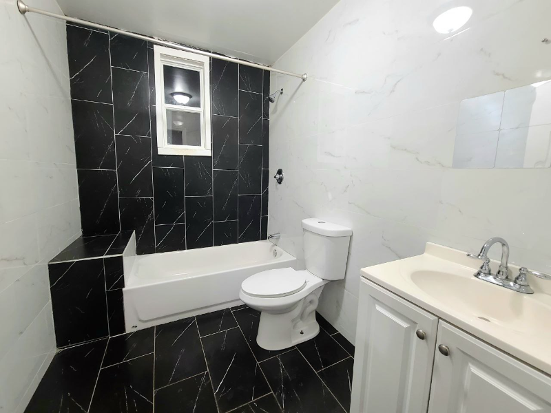 1258 Anna St #1 - Photo 4 of 7