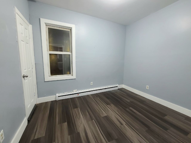 1258 Anna St #1 - Photo 5 of 7