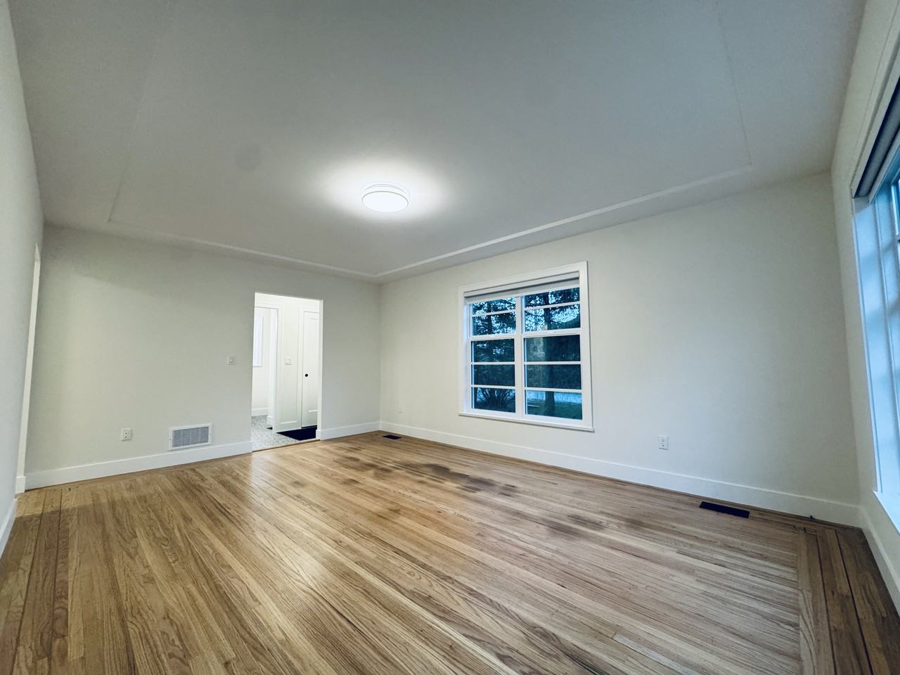 7412 192 Street - Photo 7 of 25