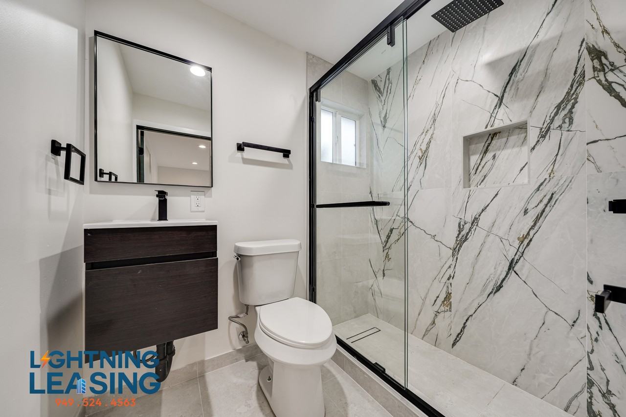 5620 1/2 Radford Ave #5620-1-2 - Photo 6 of 10