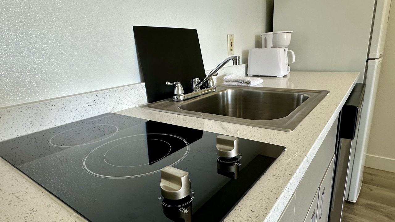 1550 E Flamingo Rd - Photo 3 of 10