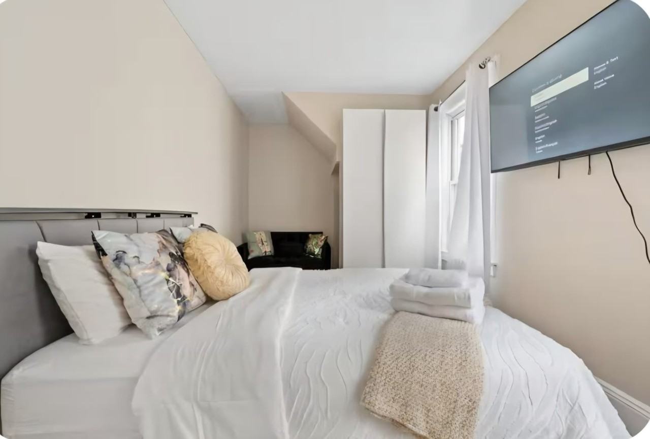 641 Madison Ave #1 - Photo 3 of 7